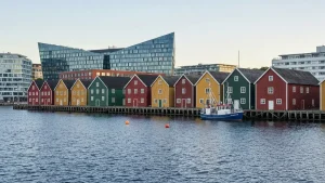 Koszt wyjazdu do Norwegii - najczęstsze ukryte koszty w podróży - hero image