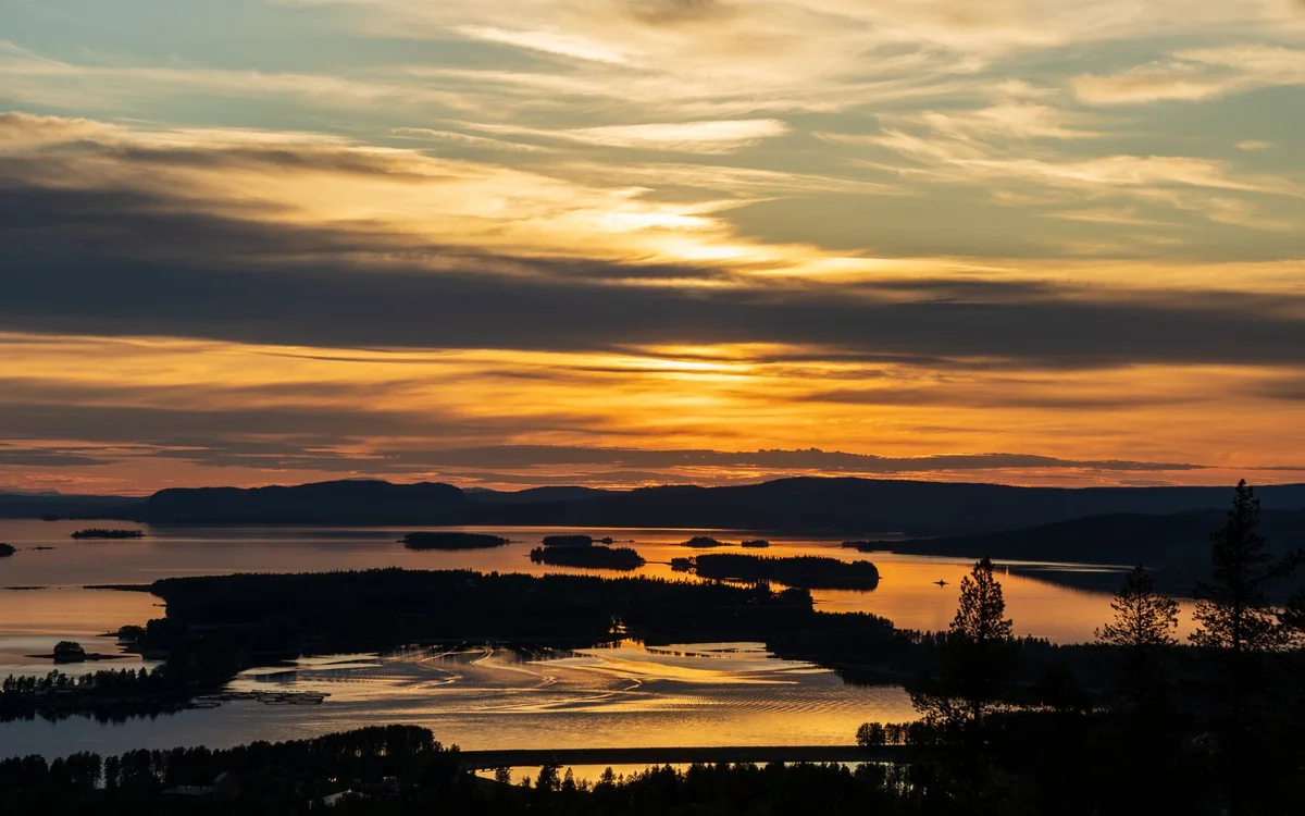 Archipelag Sztokholmski – Najlepszy sezon i różnice między miesiącami
