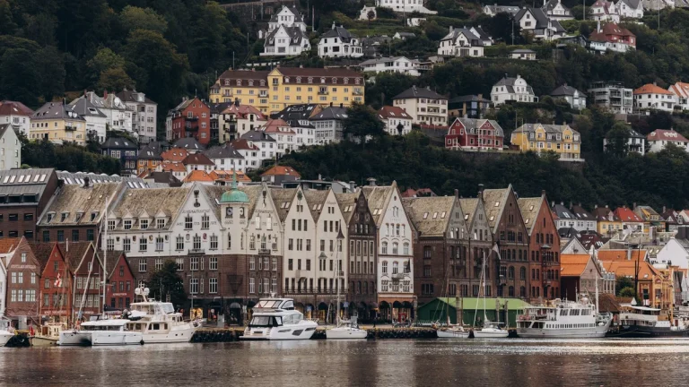 Bergen atrakcje – widok związany z planowaniem podróży