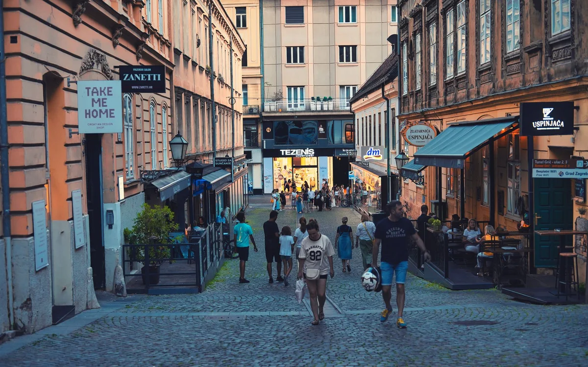 Design District Helsinki &ndash; Dojazd z lotniska i poruszanie się po mieście