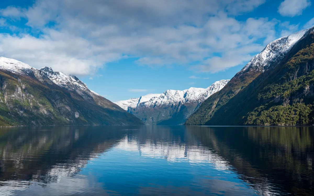 Hardangerfjord &ndash; Realny czas zwiedzania: przejazdy, postoje i światło