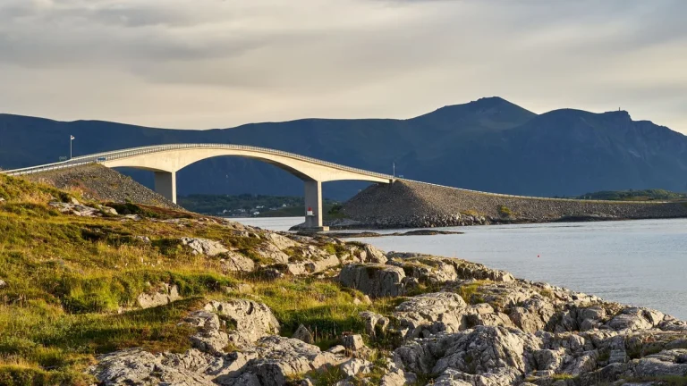 Hardangerfjord – widok związany z planowaniem podróży