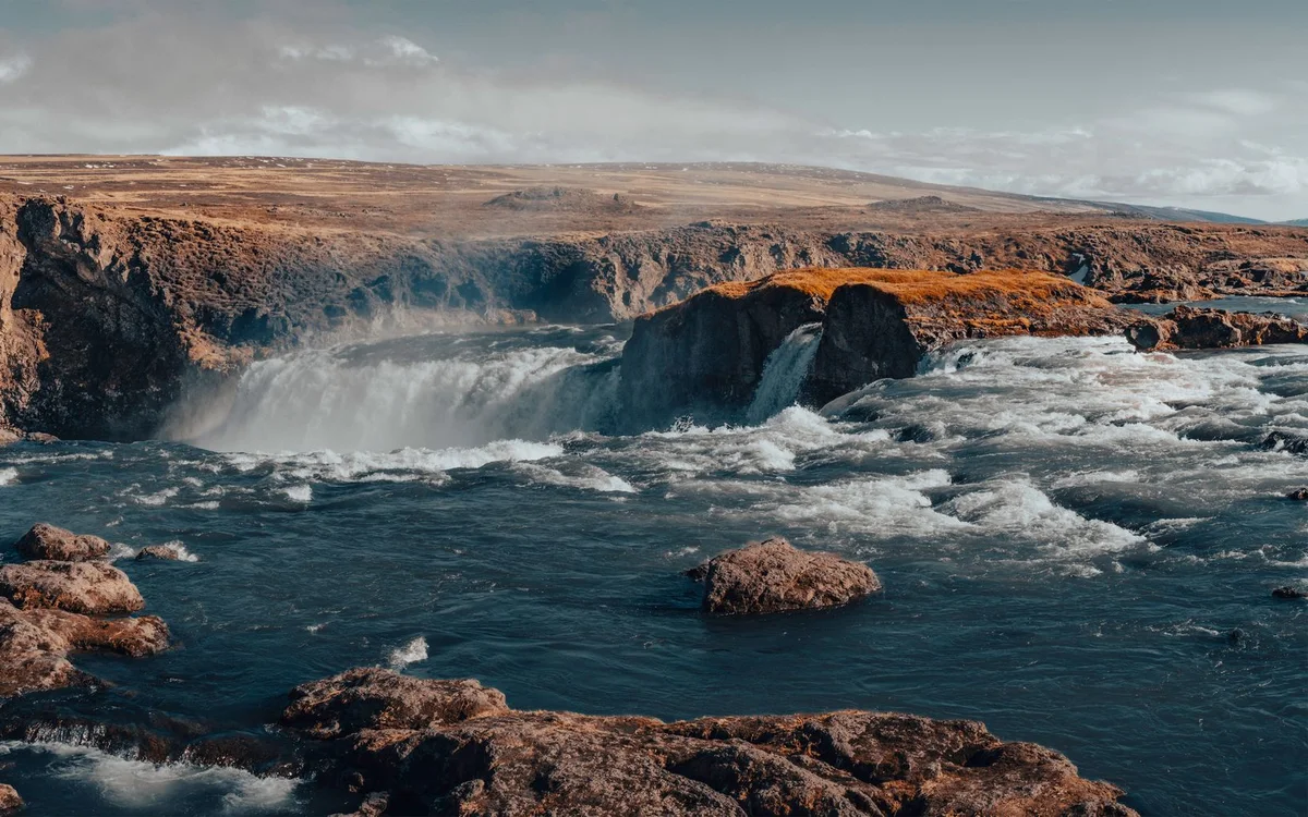 Islandia latem – Drogi, szlaki i sezonowe ograniczenia