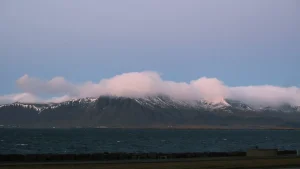 Keflavik do Reykjaviku – widok związany z planowaniem podróży