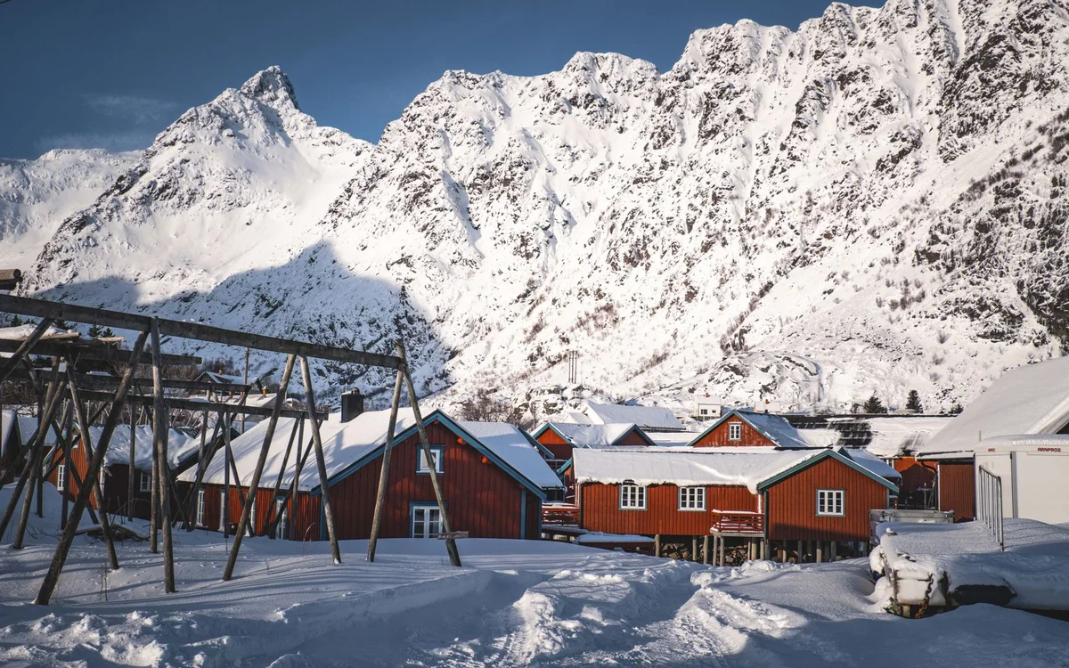 Lofoty Norwegia – Jak podzielić trasę E10 na dni bez nadmiernego pakowania programu