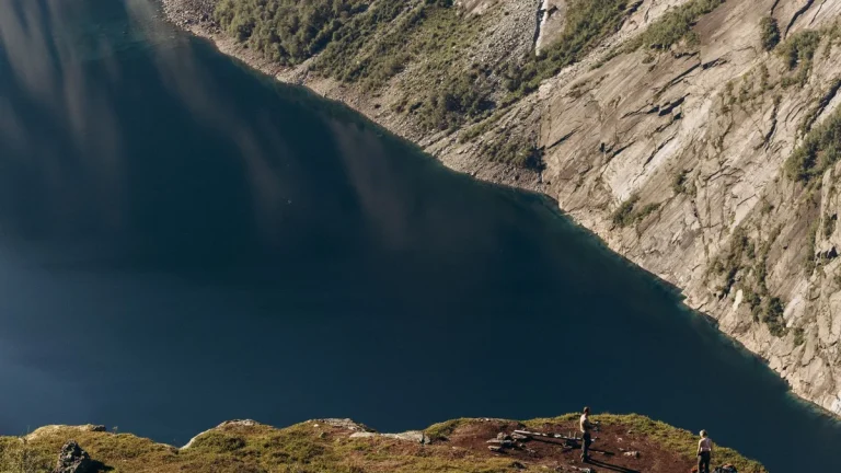 Trolltunga – widok związany z planowaniem podróży